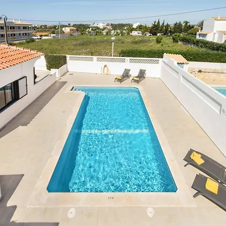 Lela Gale (Albufeira)